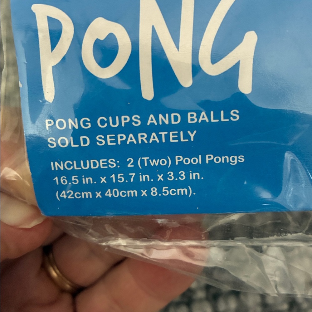 Inflatable Pool Pong Rack Floating Beer Pong Set - Picture 2 of 3